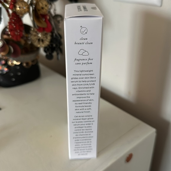 Summer Fridays Shadedrops SPF 30 - Picture 5 of 6